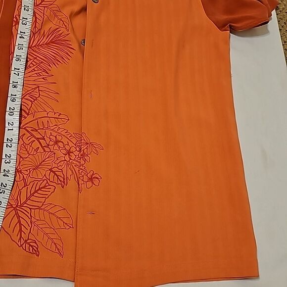 Tommy Bahama Mens 100 % Silk Button Down shirt small - Picture 10 of 10